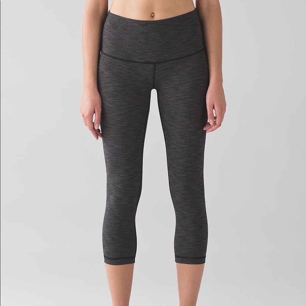 Lululemon Wunder Under High Rise Crop, size 4